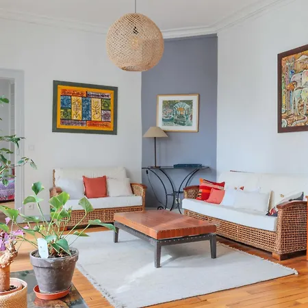 Provencal Charm In The Heart Of * Paris